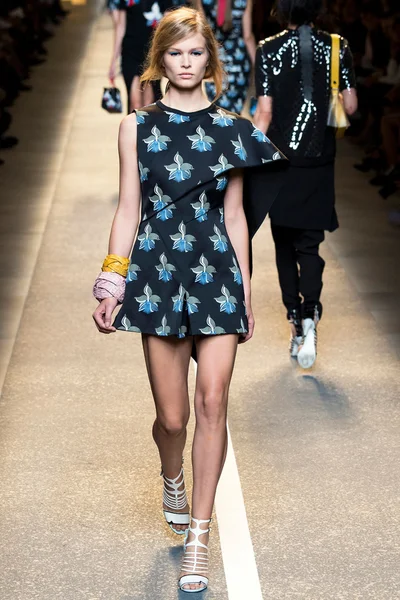 Look 6